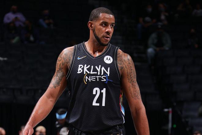 经呈现出一 经呈现出一